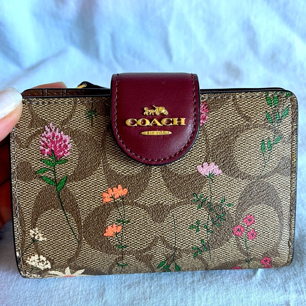 Coach Signature Wallet - New